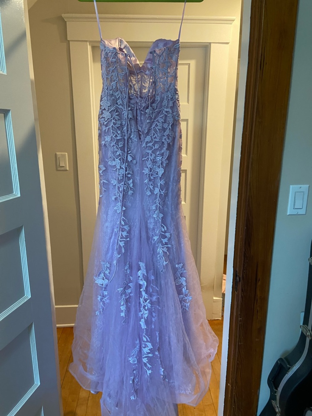 Prom dress Velvi size 4 lilac color - Picture 2 of 8